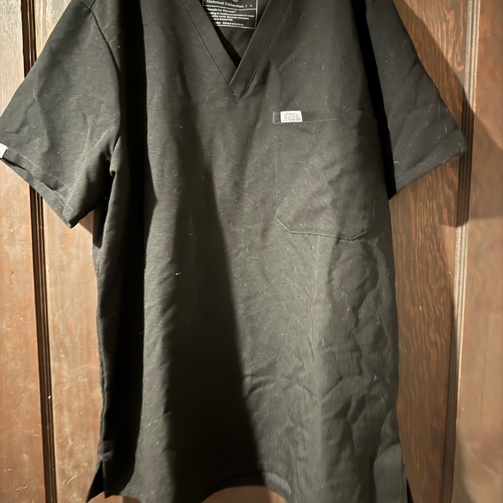 Figs Black V-Neck Women's Short Sleeve